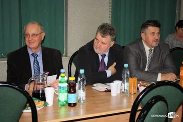 Ostrowscy radni uchwalili budżet (zdjęcia)