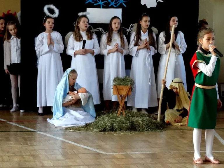 Jasełka bożonarodzeniowe w "Jedynce" (zdjęcia)