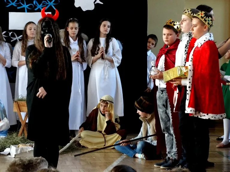 Jasełka bożonarodzeniowe w "Jedynce" (zdjęcia)