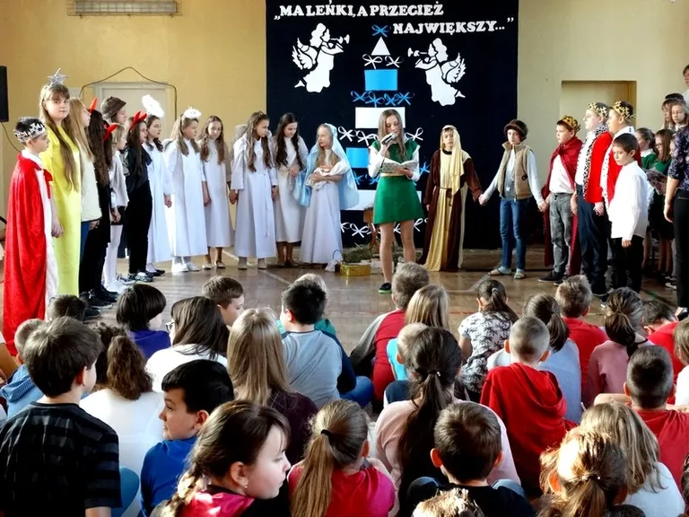 Jasełka bożonarodzeniowe w "Jedynce" (zdjęcia)