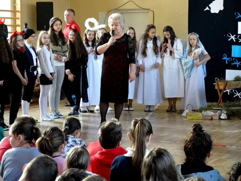 Jasełka bożonarodzeniowe w "Jedynce" (zdjęcia)