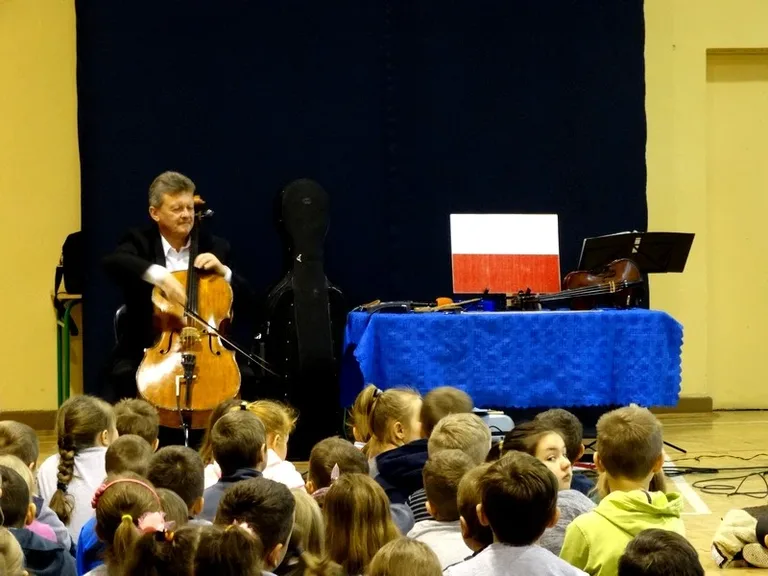 Koncert duetu smyczkowego (zdjęcia)