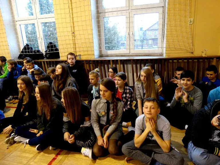 Konkurs o Sienkiewiczu w ostrowskiej placówce (zdjęcia)