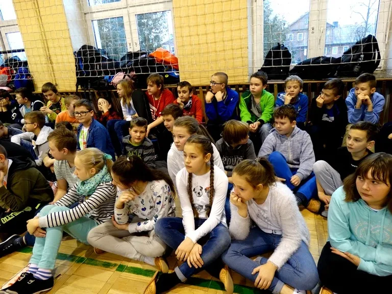 Konkurs o Sienkiewiczu w ostrowskiej placówce (zdjęcia)