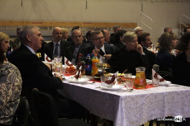 Budżet w powiecie przyjęty. Spotkanie świąteczno-noworoczne (zdjęcia, wideo)