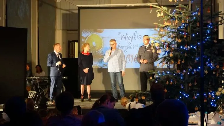 Ostrowska grupa na wigilii społeczności PaT (zdjęcia)