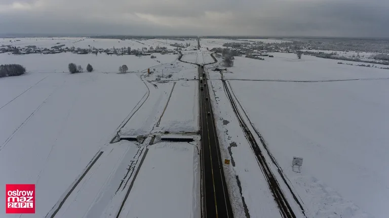 Remont na trasie S-8. Drogowcy zimą nie zwalniają tempa prac (dużo zdjęć)