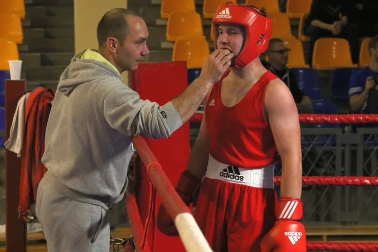 Dobre starcia pięściarzy UOLKA (zdjęcia, wideo)