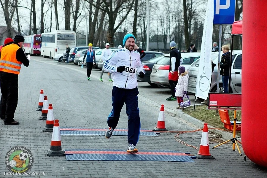 Ostrów pobiegła "Tropem Wilczym" (zdjęcia)
