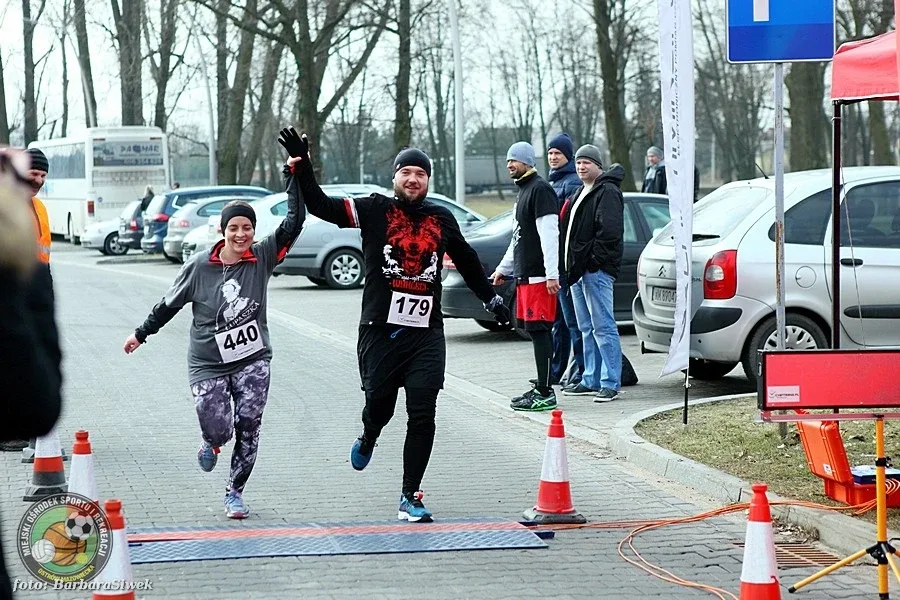 Ostrów pobiegła "Tropem Wilczym" (zdjęcia)