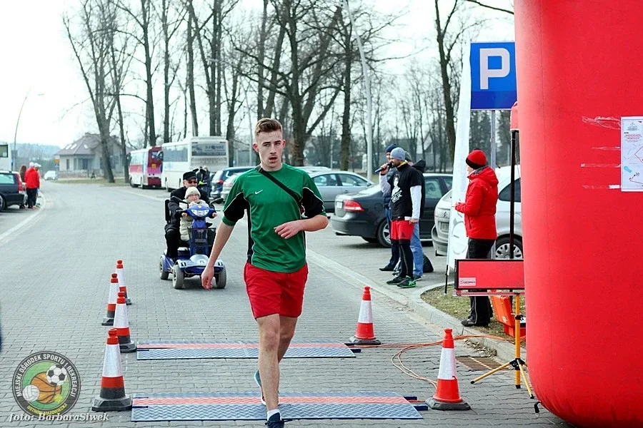 Ostrów pobiegła "Tropem Wilczym" (zdjęcia)