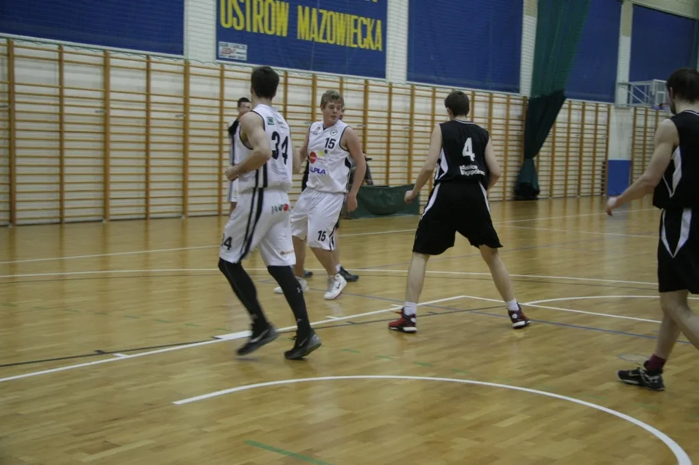 Sokół uległ Shmoolkom (zdjęcia, wideo)