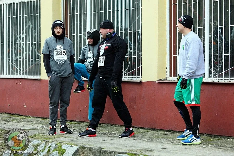 Ostrów pobiegła "Tropem Wilczym" (zdjęcia)