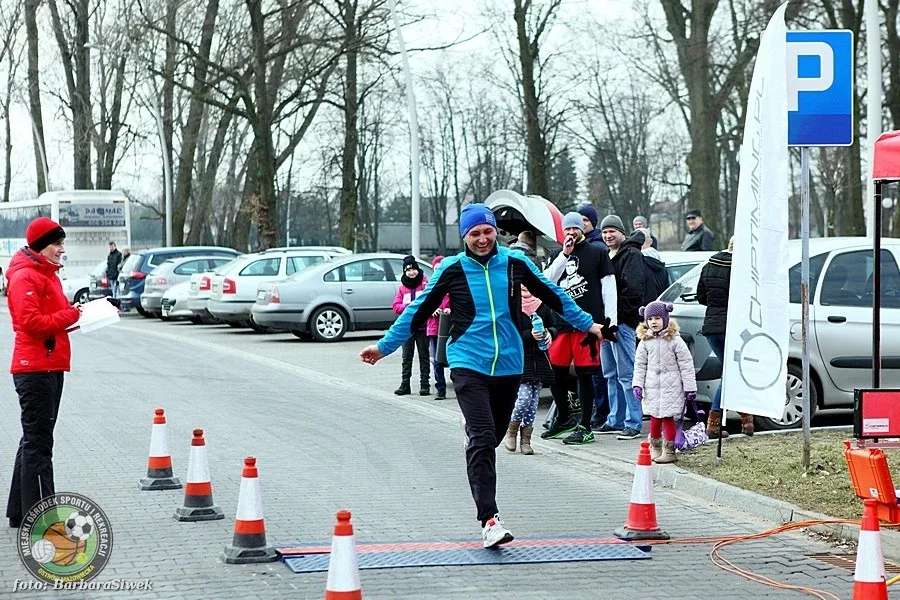 Ostrów pobiegła "Tropem Wilczym" (zdjęcia)