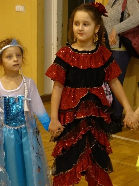 Zabawa karnawałowa w SP nr 1 (zdjęcia)