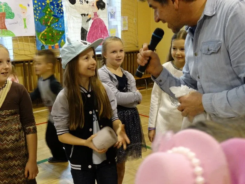 Zabawa karnawałowa w SP nr 1 (zdjęcia)