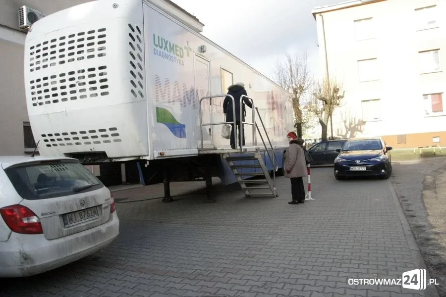 W mammobusie przebadano dziś 100 kobiet (zdjęcia)