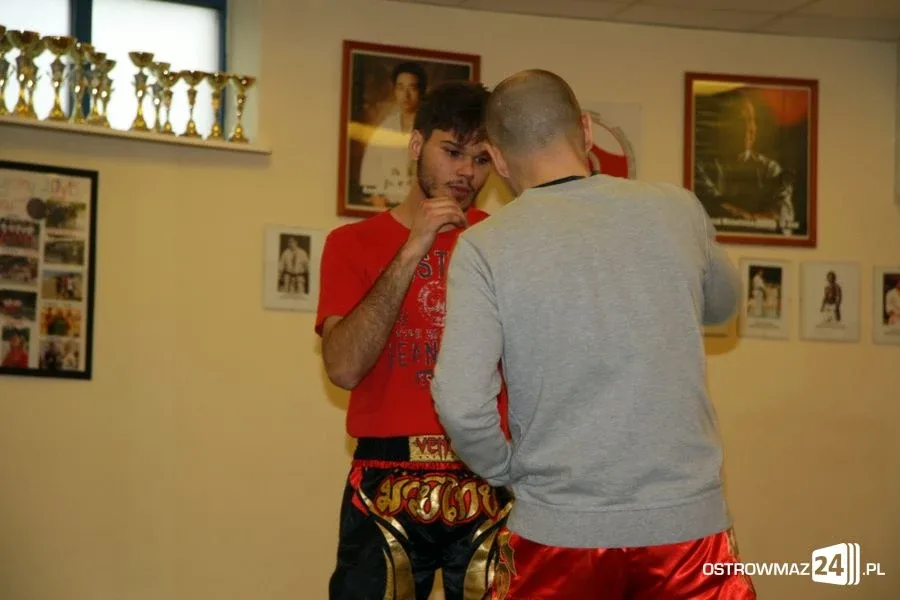 Kickboxing na ferie dla dzieci i młodzieży (zdjęcia)