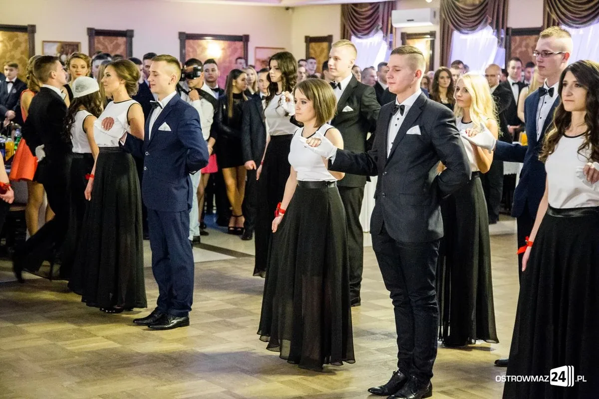 Zobacz zdjęcia i wideo ze studniówek w Ostrowi i powiecie