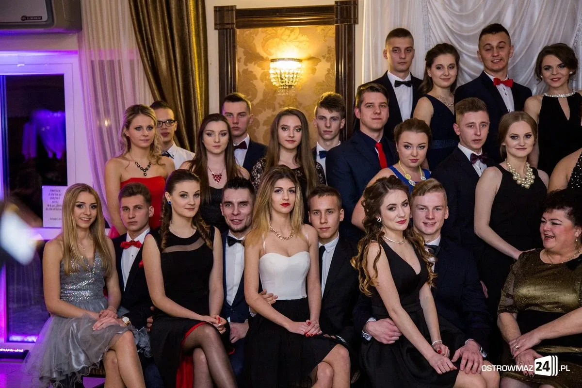 Zobacz zdjęcia i wideo ze studniówek w Ostrowi i powiecie