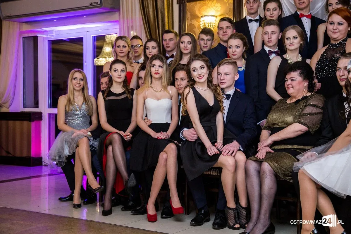 Zobacz zdjęcia i wideo ze studniówek w Ostrowi i powiecie