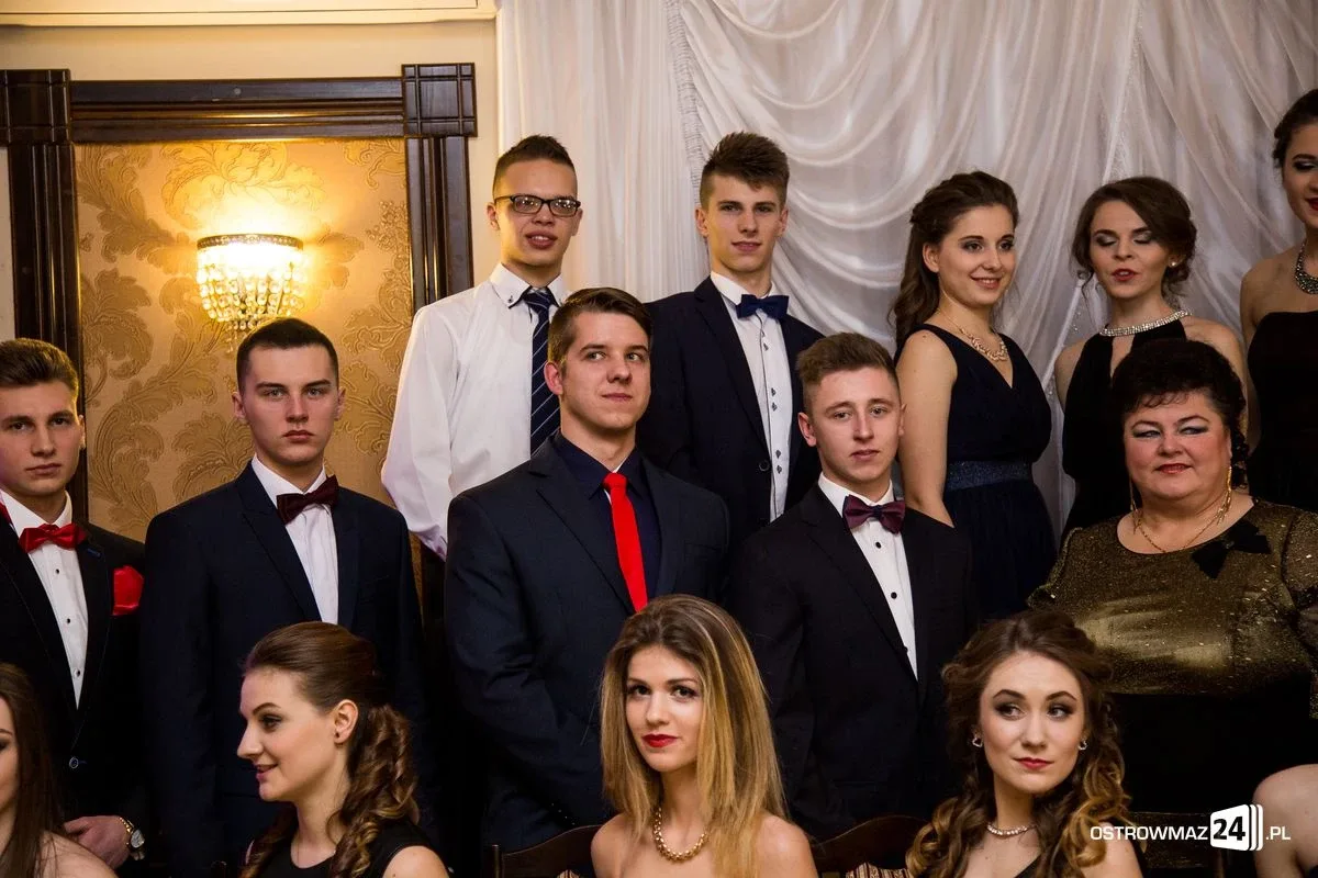 Zobacz zdjęcia i wideo ze studniówek w Ostrowi i powiecie
