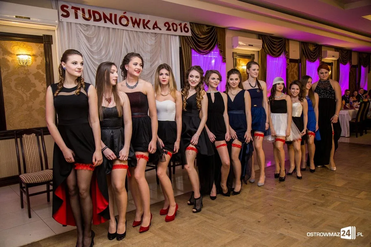 Zobacz zdjęcia i wideo ze studniówek w Ostrowi i powiecie