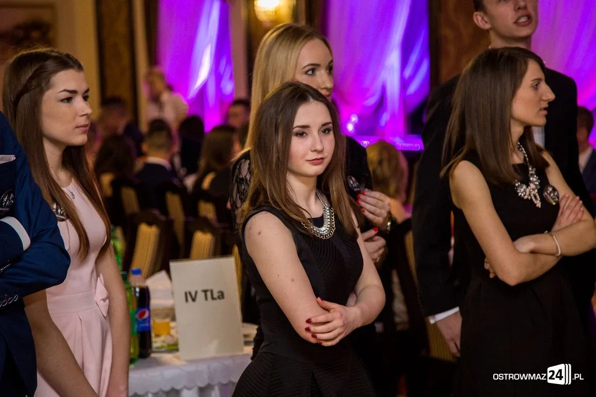 Zobacz zdjęcia i wideo ze studniówek w Ostrowi i powiecie