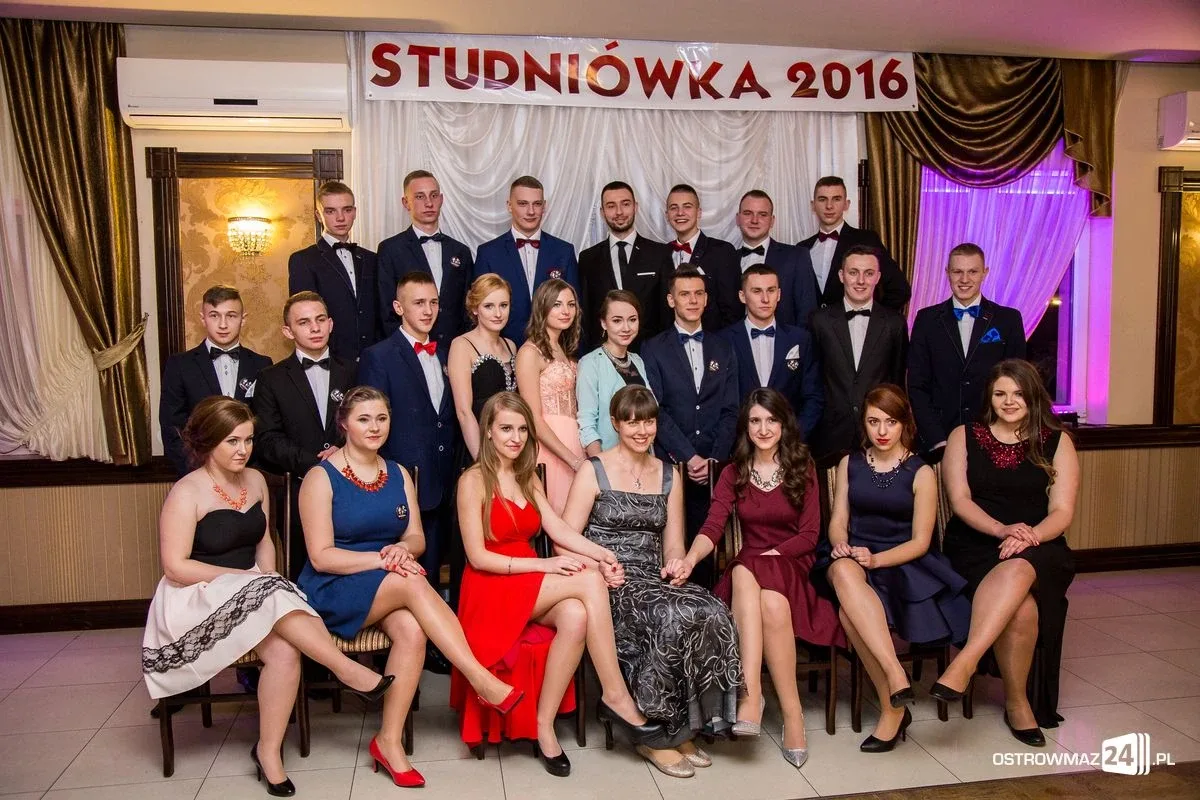 Zobacz zdjęcia i wideo ze studniówek w Ostrowi i powiecie