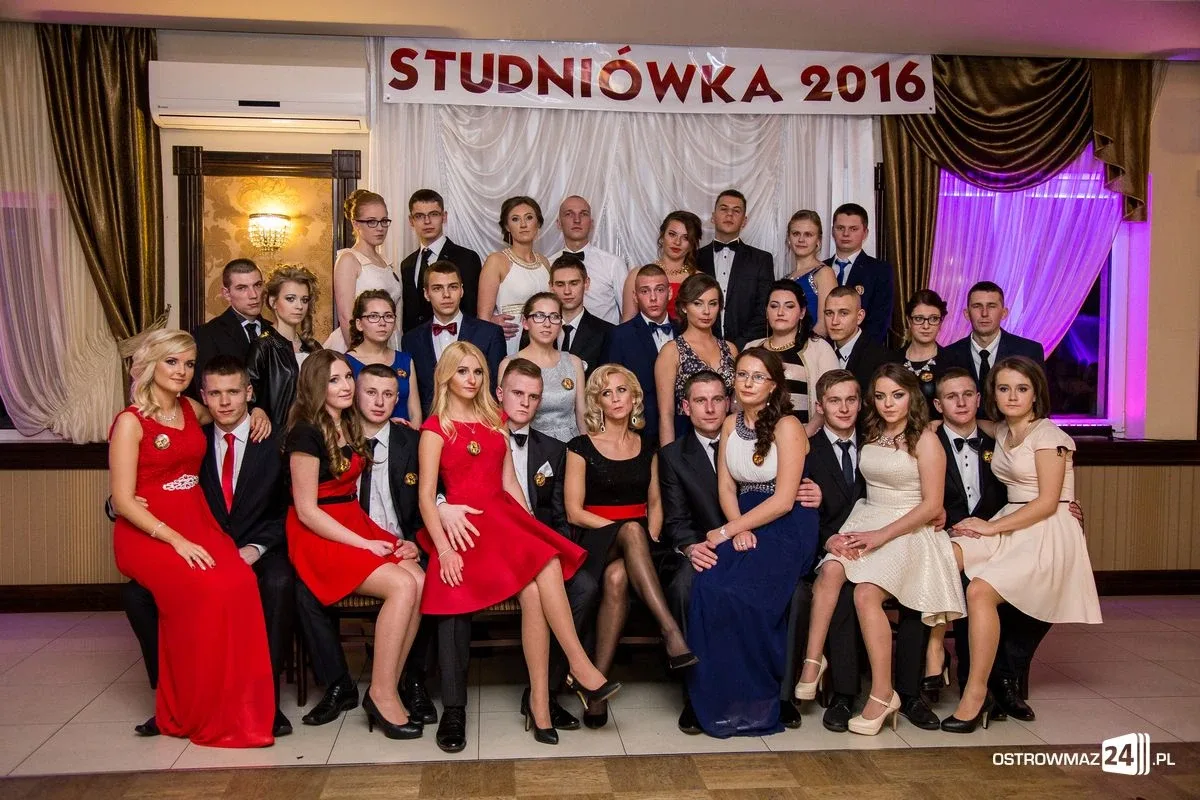 Zobacz zdjęcia i wideo ze studniówek w Ostrowi i powiecie