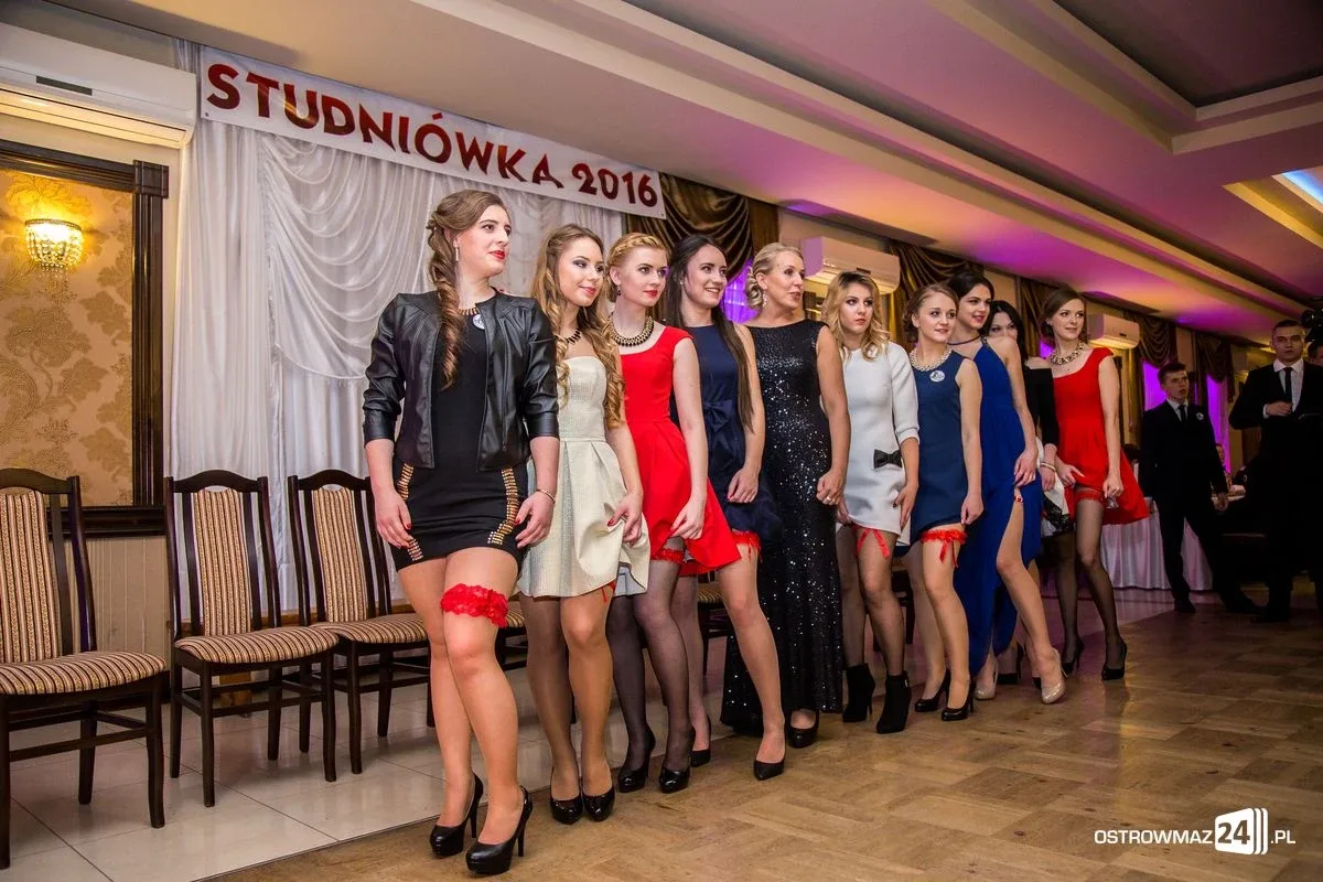 Zobacz zdjęcia i wideo ze studniówek w Ostrowi i powiecie