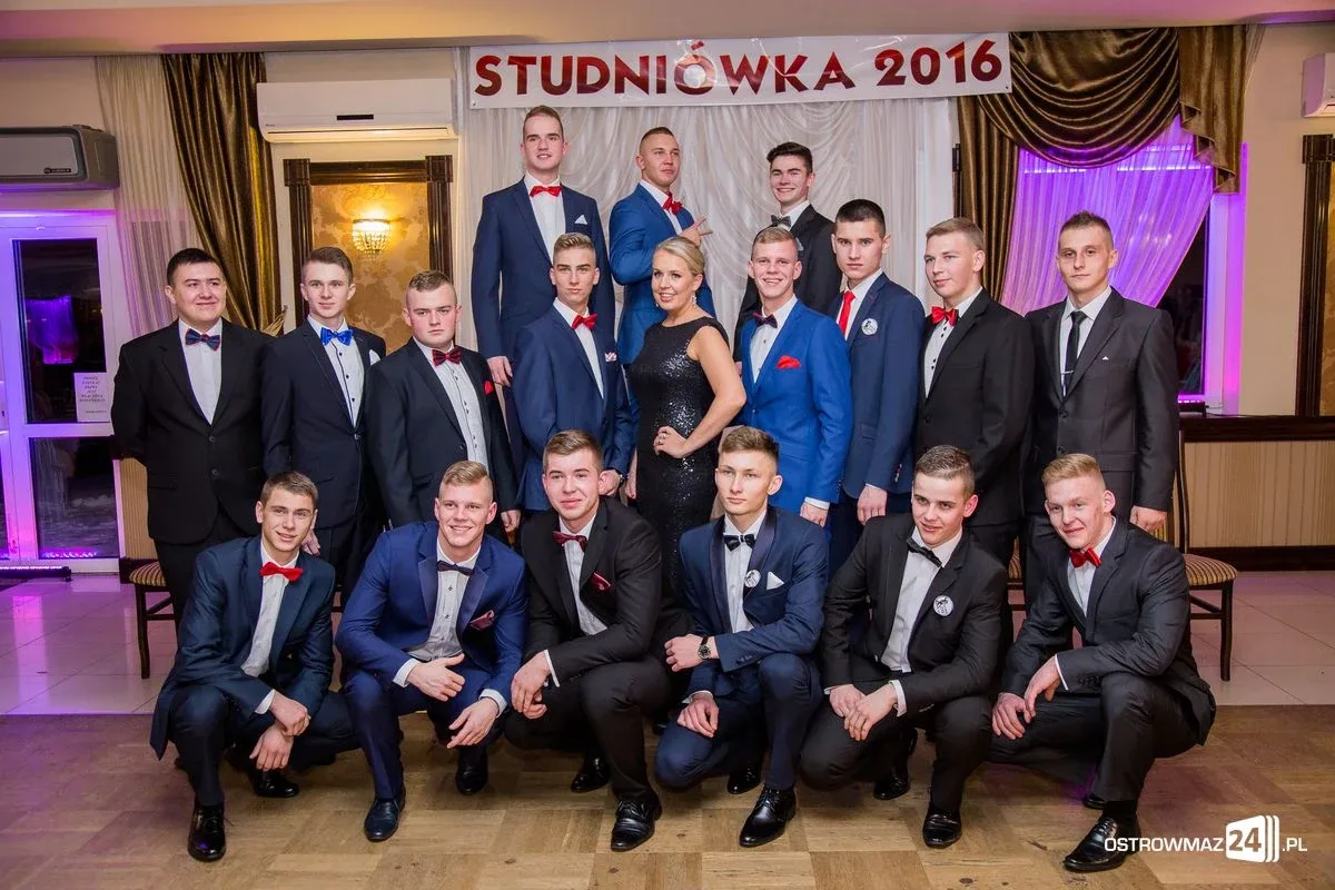 Zobacz zdjęcia i wideo ze studniówek w Ostrowi i powiecie