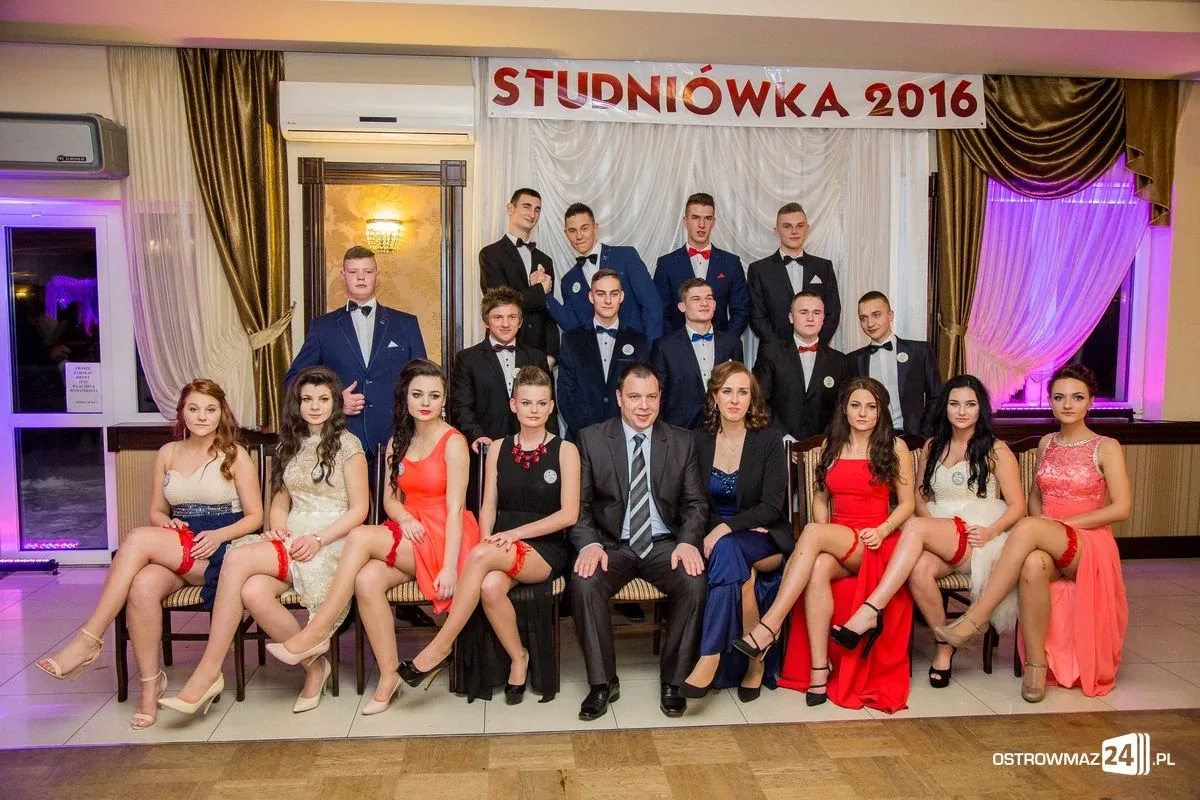 Zobacz zdjęcia i wideo ze studniówek w Ostrowi i powiecie