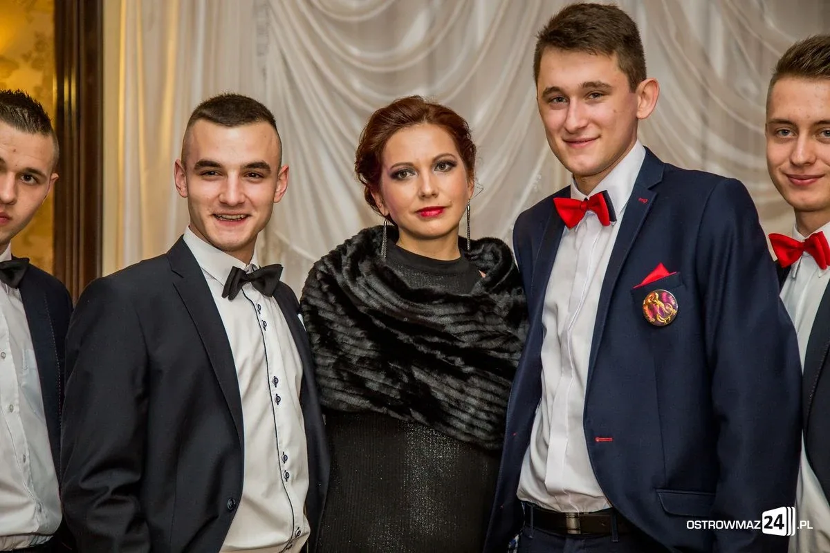 Zobacz zdjęcia i wideo ze studniówek w Ostrowi i powiecie