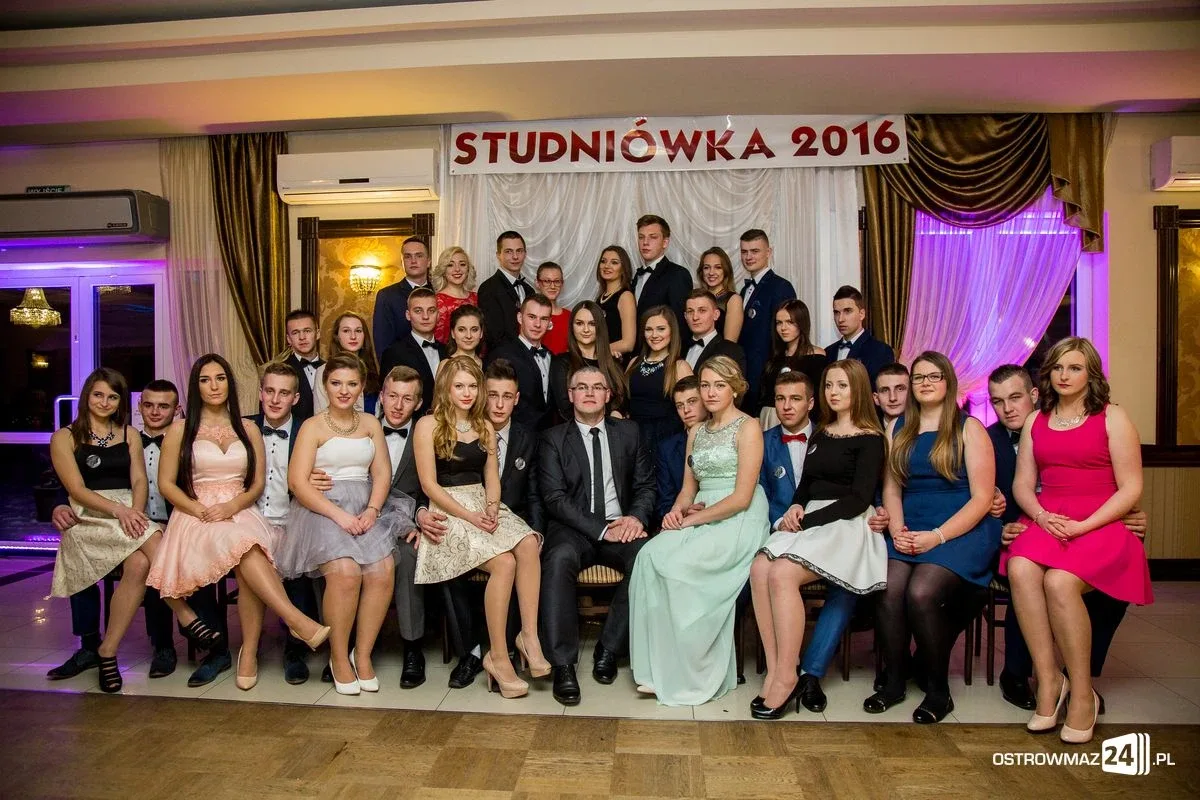 Zobacz zdjęcia i wideo ze studniówek w Ostrowi i powiecie