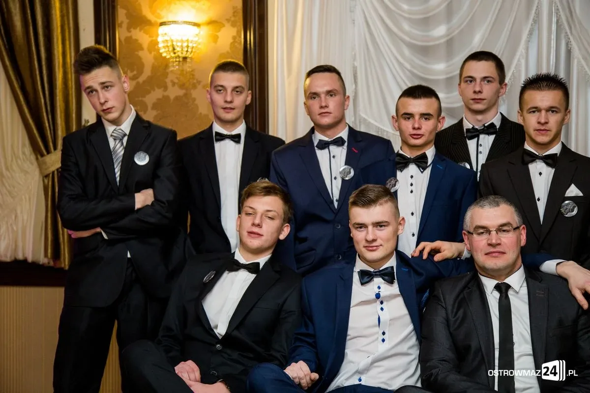 Zobacz zdjęcia i wideo ze studniówek w Ostrowi i powiecie