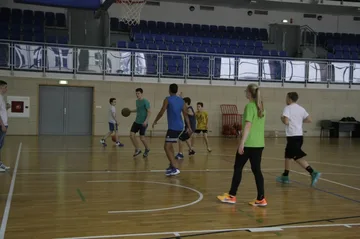 Trening koszykówki dla młodzieży w MOSiR (zdjęcia) 