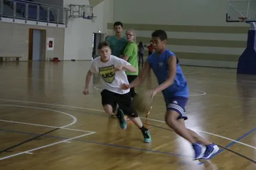Trening koszykówki dla młodzieży w MOSiR (zdjęcia) 