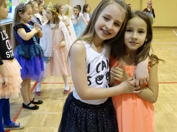 Zabawa karnawałowa w SP nr 1 (zdjęcia)