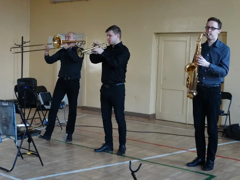 Muzyczny świat dixielandu w SP nr 1 (zdjęcia)