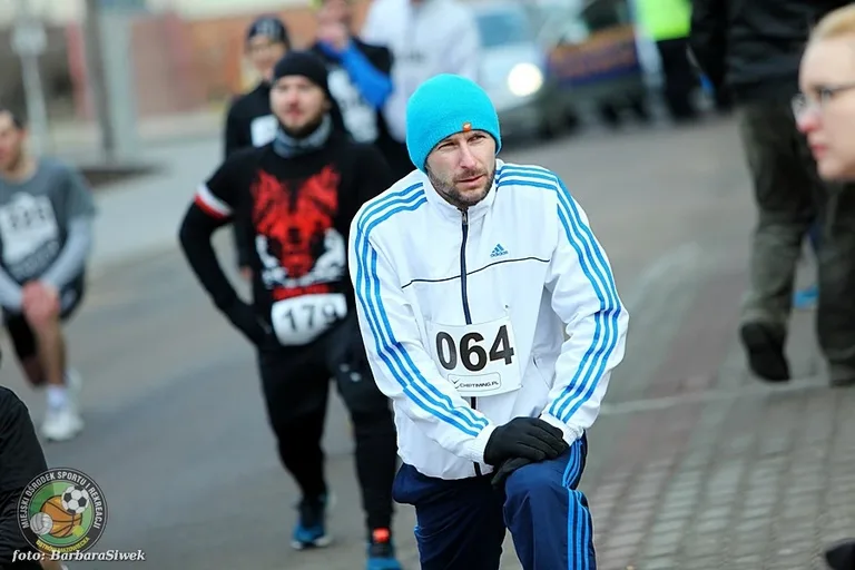 Ostrów pobiegła "Tropem Wilczym" (zdjęcia)