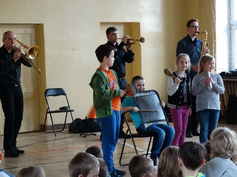 Muzyczny świat dixielandu w SP nr 1 (zdjęcia)