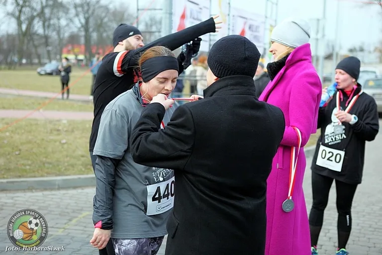 Ostrów pobiegła "Tropem Wilczym" (zdjęcia)