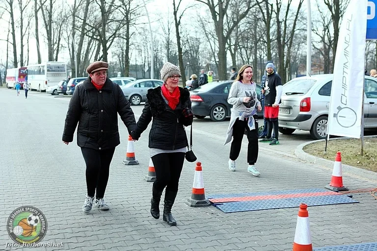 Ostrów pobiegła "Tropem Wilczym" (zdjęcia)