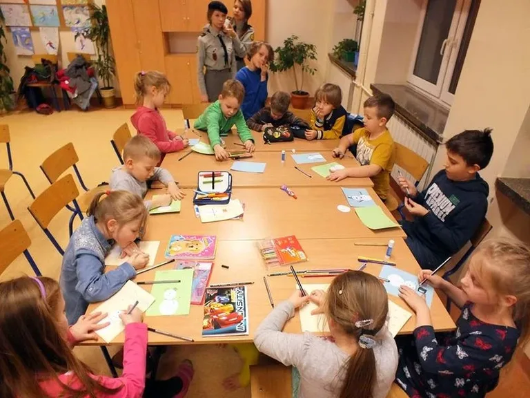 Ostrowscy harcerze dzieciom (zdjęcia)