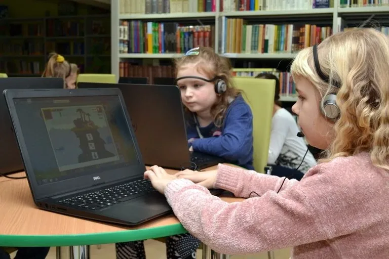Zimowe hece w brokowskiej bibliotece (zdjęcia)