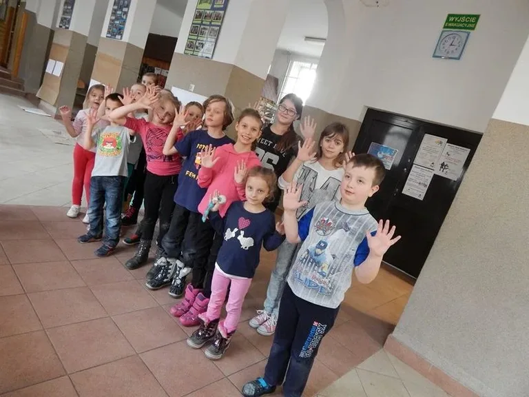Ostrowscy harcerze dzieciom (zdjęcia)