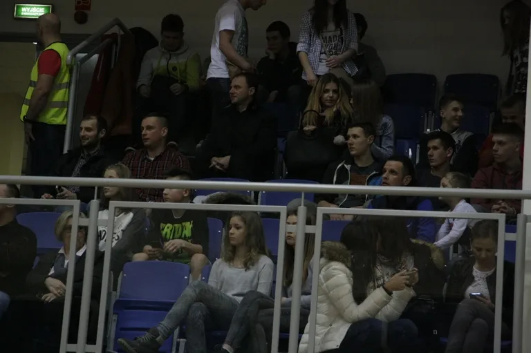 Sokół uległ Shmoolkom (zdjęcia, wideo)