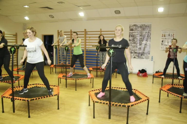 W MOSiR ruszają ćwiczenia na trampolinach (zdjęcia)