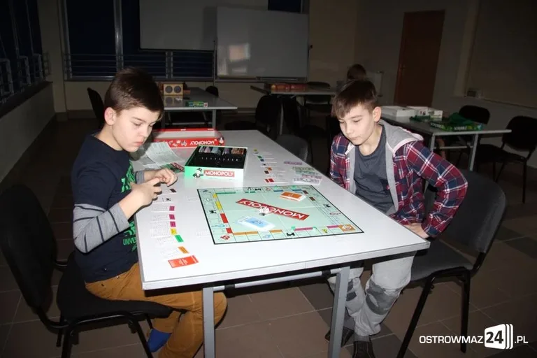 W ostrowskim MOSiR grają w planszówki (zdjęcia)